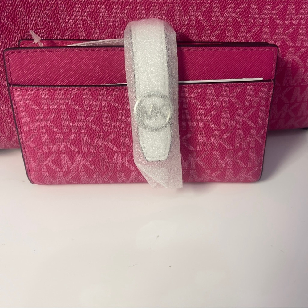 Michael Kors Eva Tote + Pouch & Wallet Dragonfruit - Picture 5 of 11